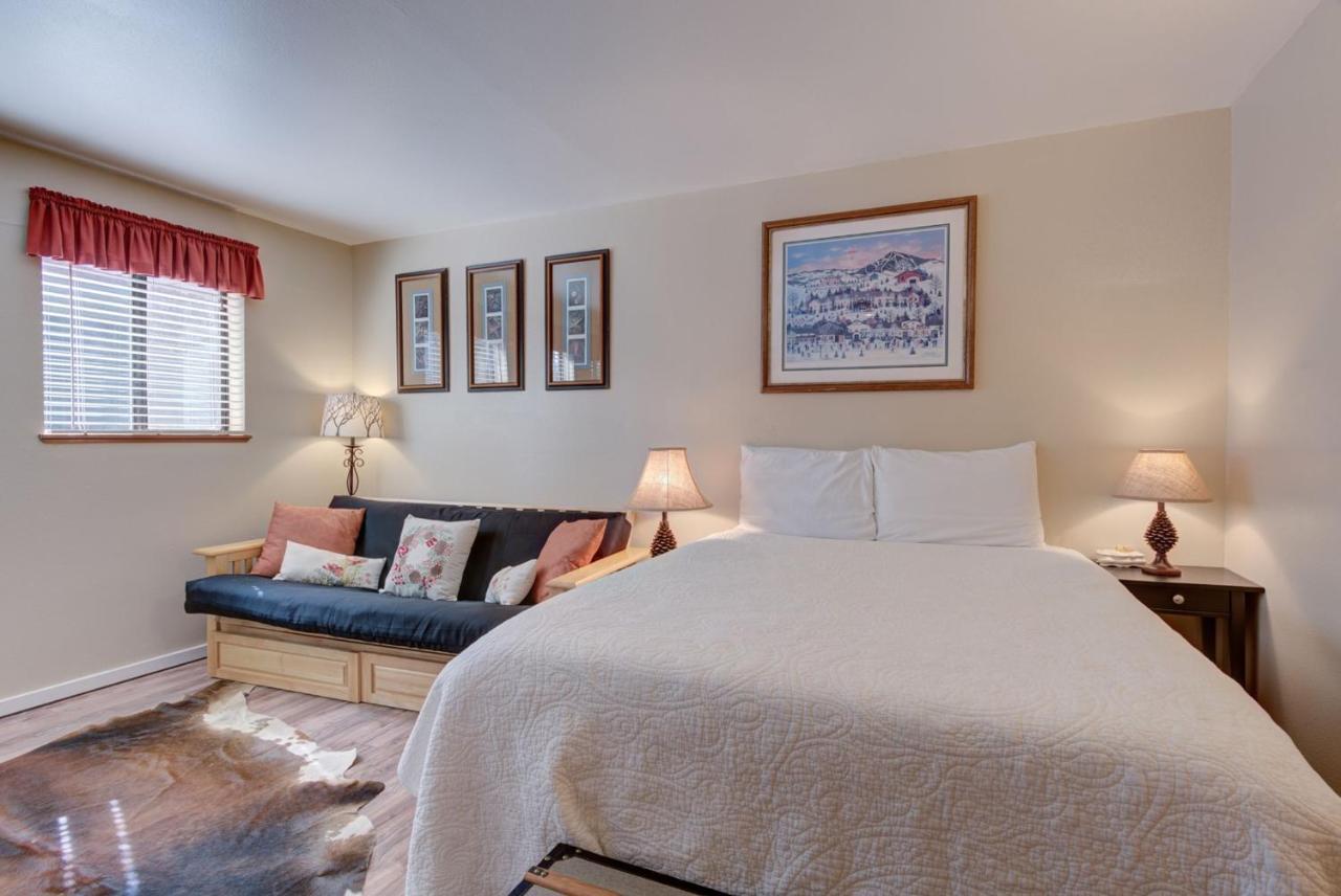 Powder Village Condo 8-B By Village Properties At Sunriver Bend Bagian luar foto
